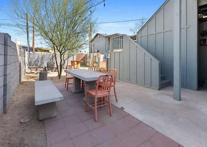 Guest house Unique*new*hot Tub Studio*mins To Dt & Phx Airport